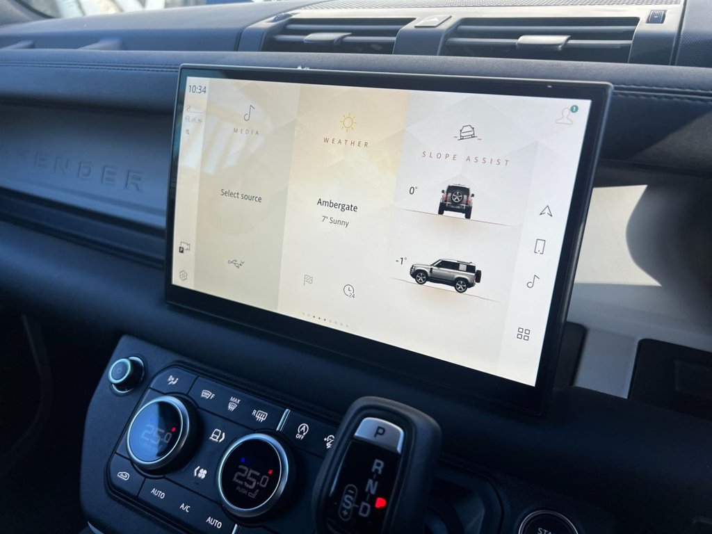 Used Land Rover Defender 2025 for sale - 76368186: Photo 29