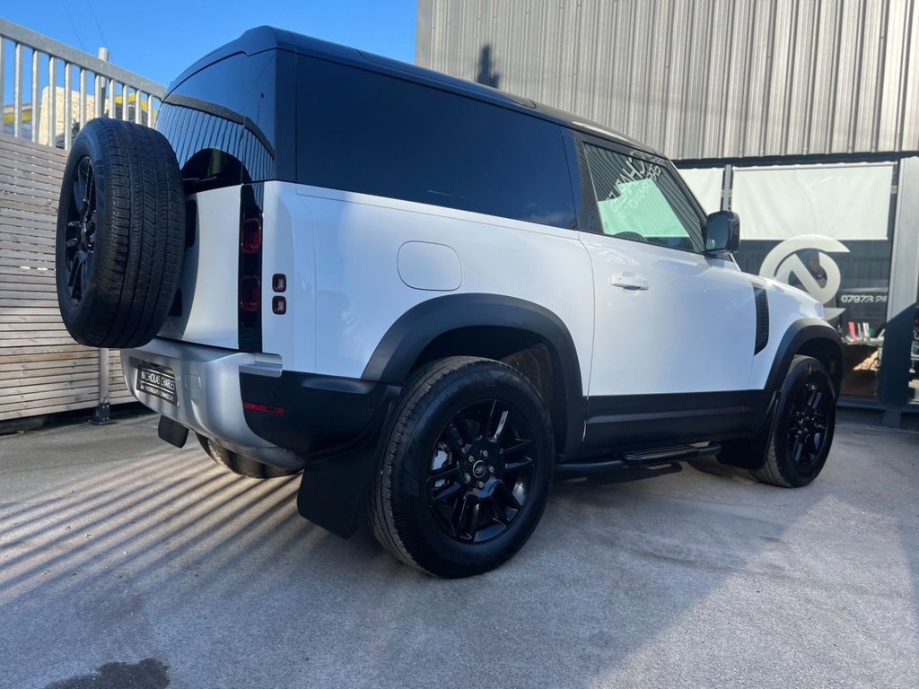 Used Land Rover Defender 2025 for sale - 76368186: Photo 38