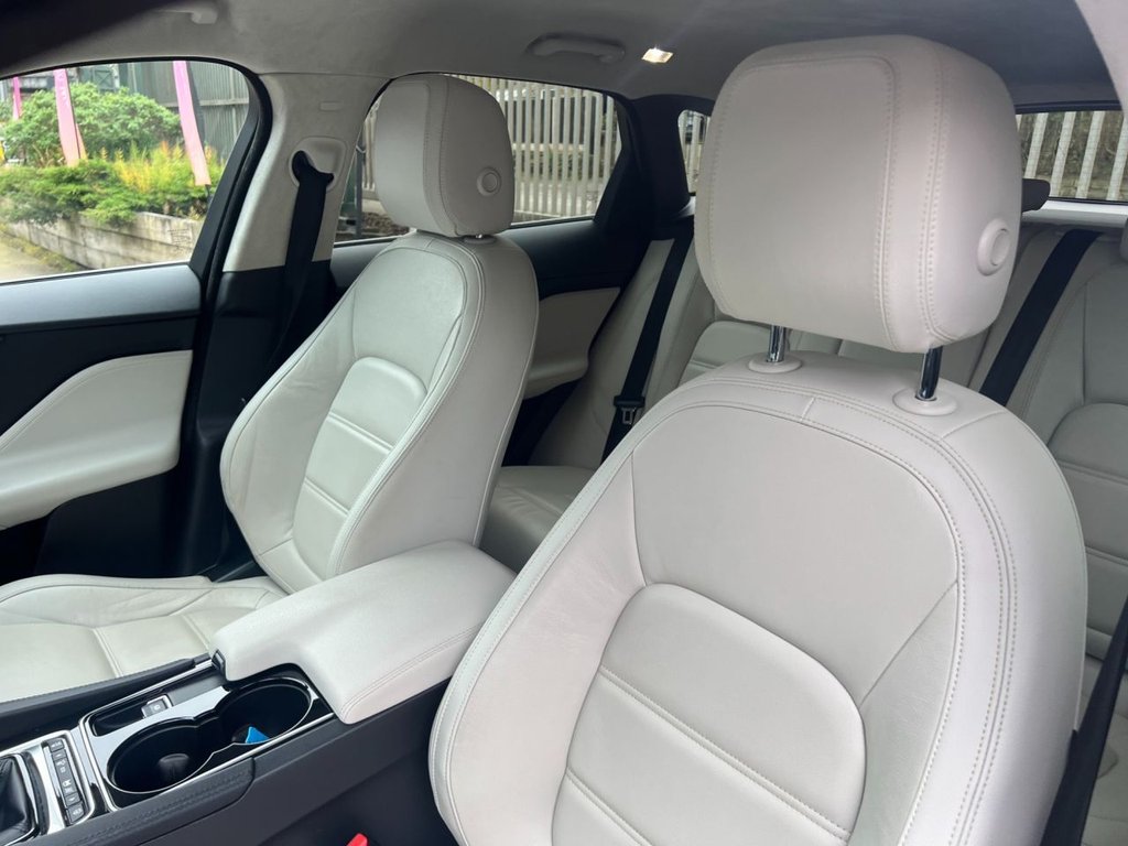 Used Jaguar F-Pace 2019 for sale - 76496374: Photo 14