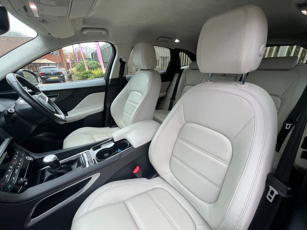 Used Jaguar F-Pace 2019 for sale - 76496374: Photo 15