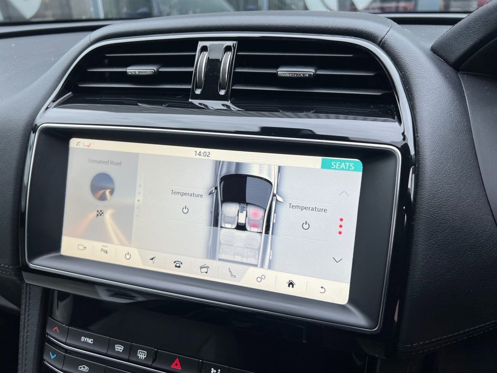 Used Jaguar F-Pace 2019 for sale - 76496374: Photo 38