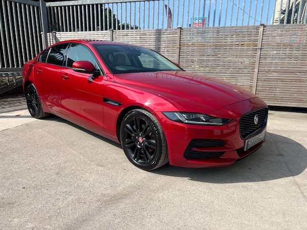 Used Jaguar XE 2019 for sale - 75596976: Photo 2