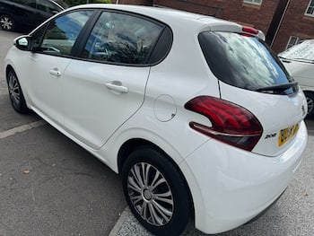 Used Peugeot 208 2016 for sale - 79812340: Photo