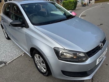 Used Volkswagen Polo 2010 for sale - 75970055: Photo