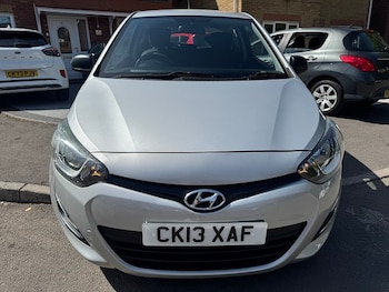 Used Hyundai i20 2013 for sale - 78442581: Photo