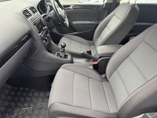 Used Volkswagen Golf 2011 for sale - 77915388: Photo 8