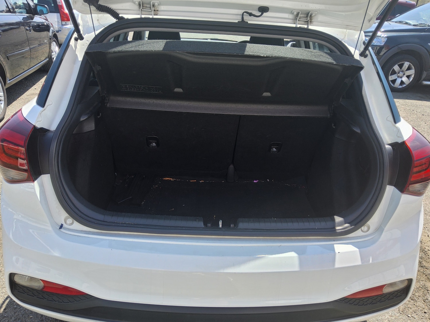 Used Hyundai Ix20 2014 for sale - 77273985: Photo 14