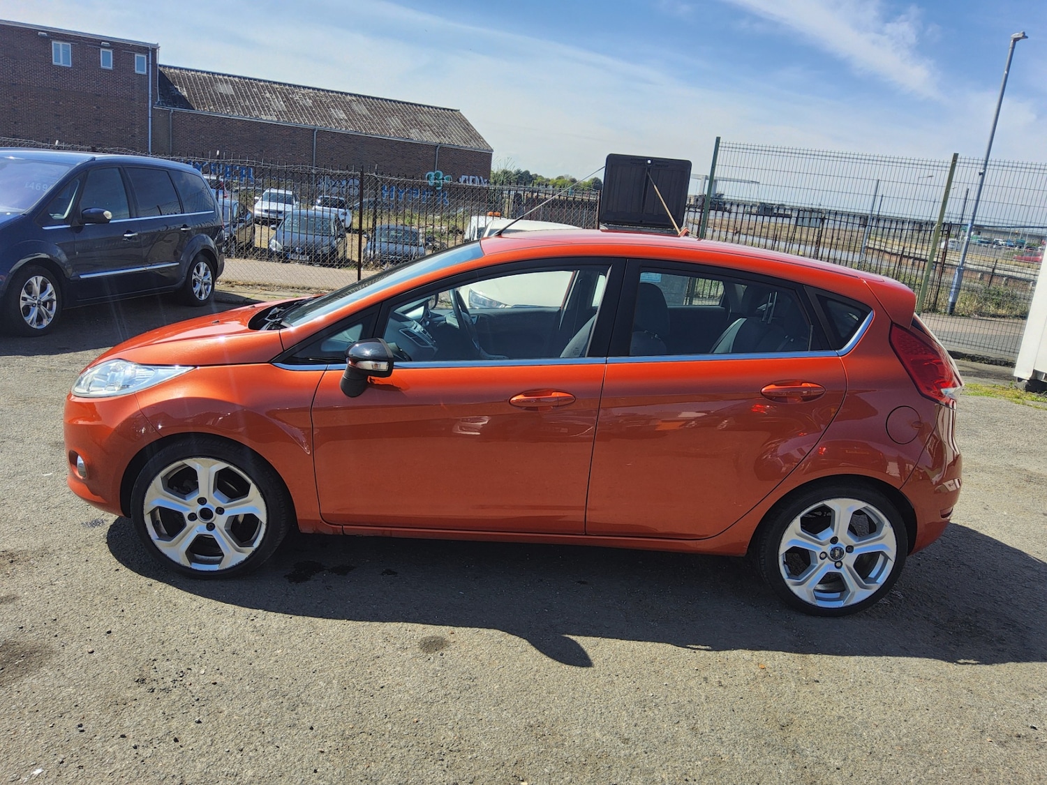 Used Ford Fiesta 2012 for sale - 77273988: Photo 4