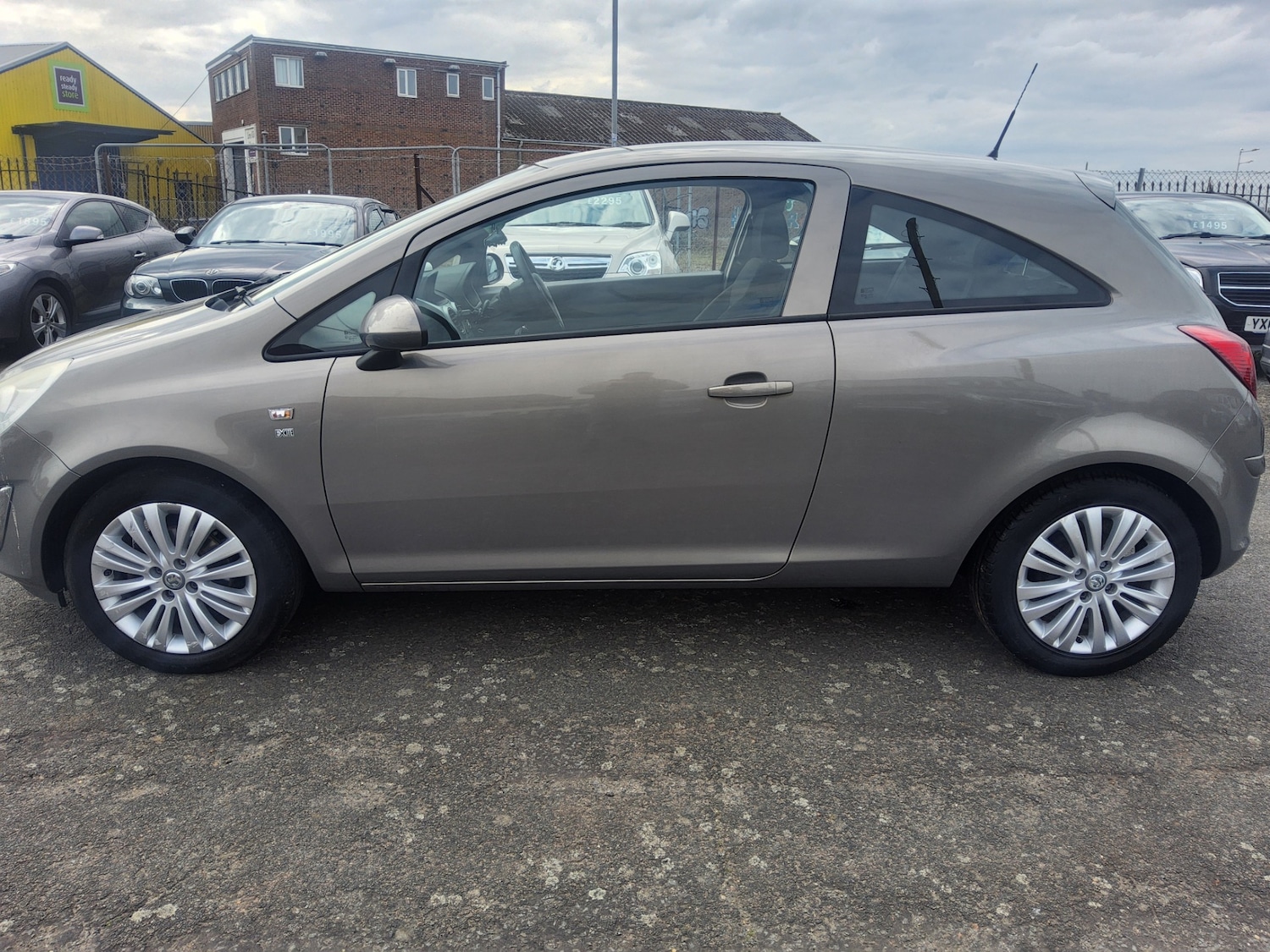Used Vauxhall Corsa 2011 for sale - 78092934: Photo 4