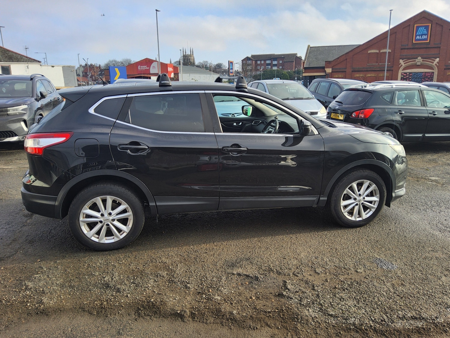 Used Nissan Qashqai 2014 for sale - 73467365: Photo 8