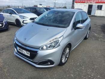 Used Peugeot 208 2015 for sale - 75282916: Photo