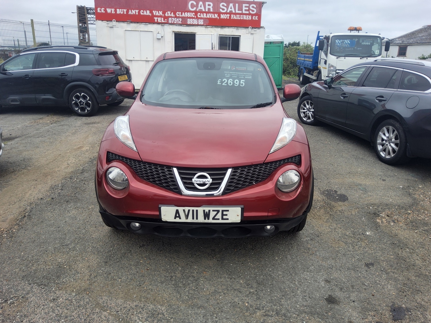 Used Nissan Juke 2011 for sale - 76016684: Photo 2