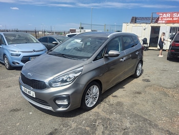 Used Kia Carens 2018 for sale - 79320910: Photo