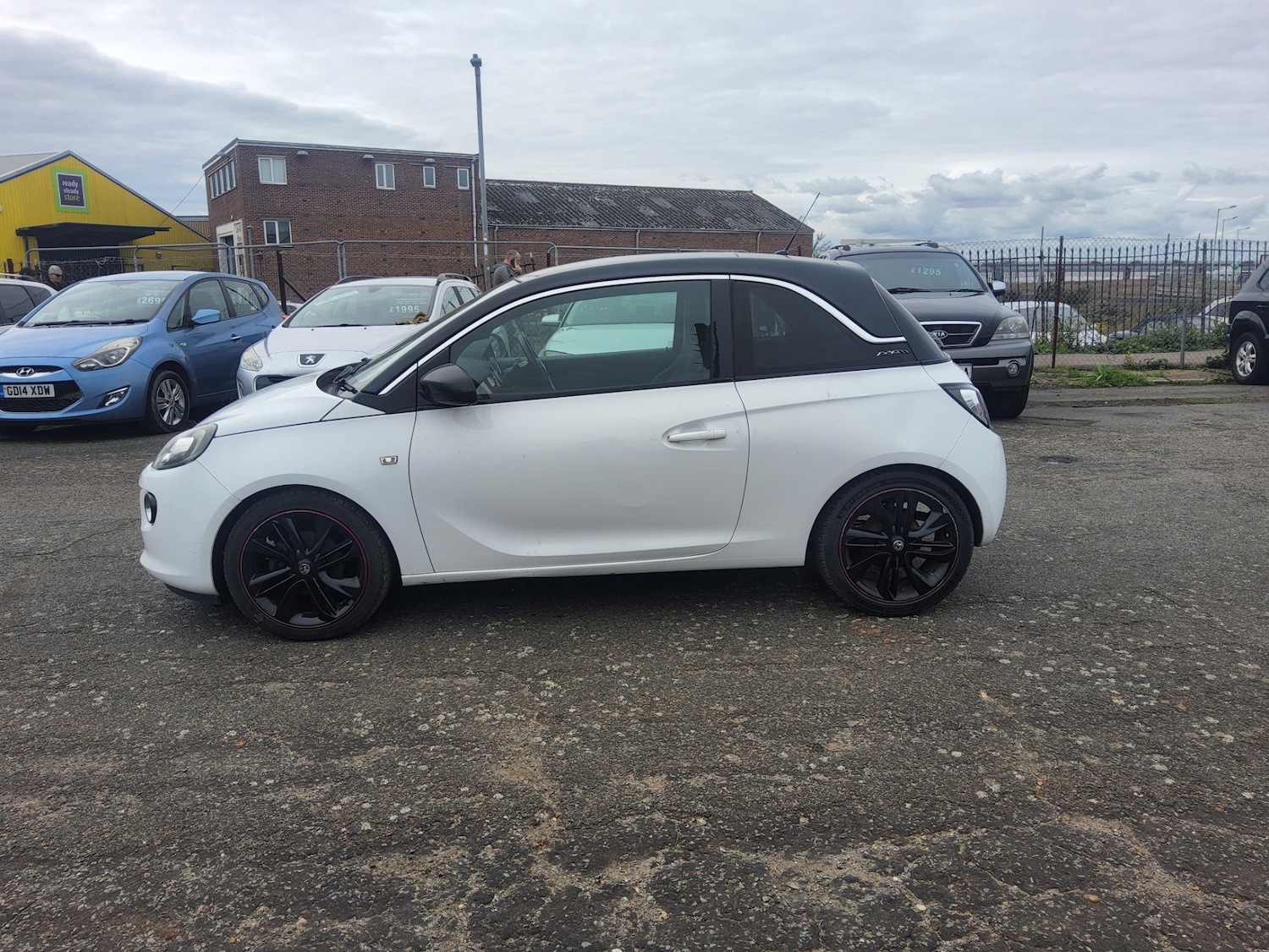 Used Vauxhall ADAM 2015 for sale - 77273978: Photo 4