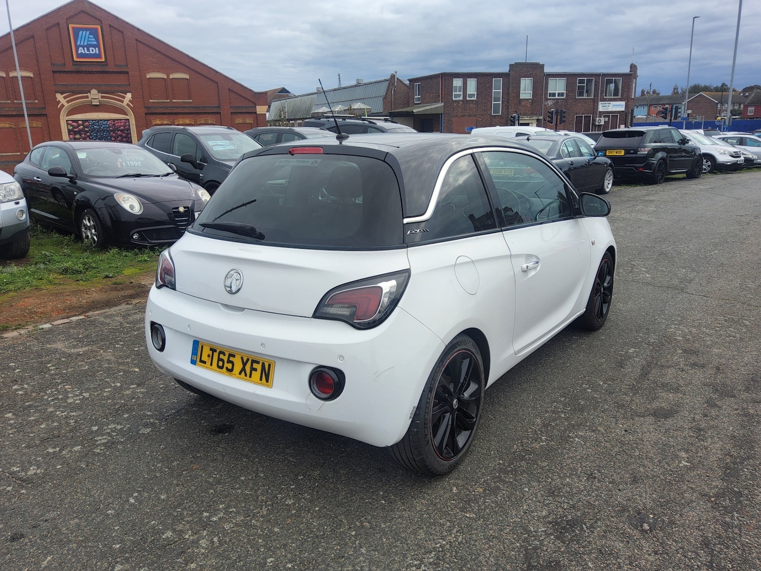 Used Vauxhall ADAM 2015 for sale - 77273978: Photo 7