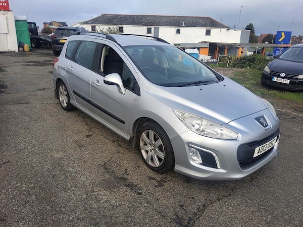 Used Peugeot 308 2013 for sale - 76263065: Photo 1