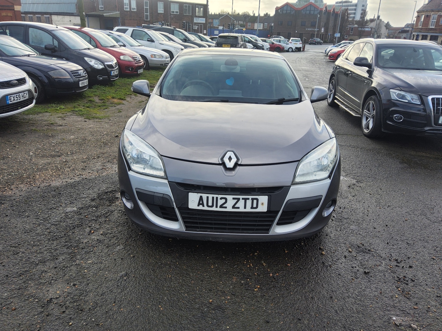 Used Renault Megane 2012 for sale - 77475059: Photo 2