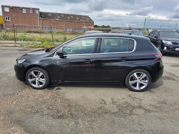 Used Peugeot 308 2017 for sale - 78788010: Photo