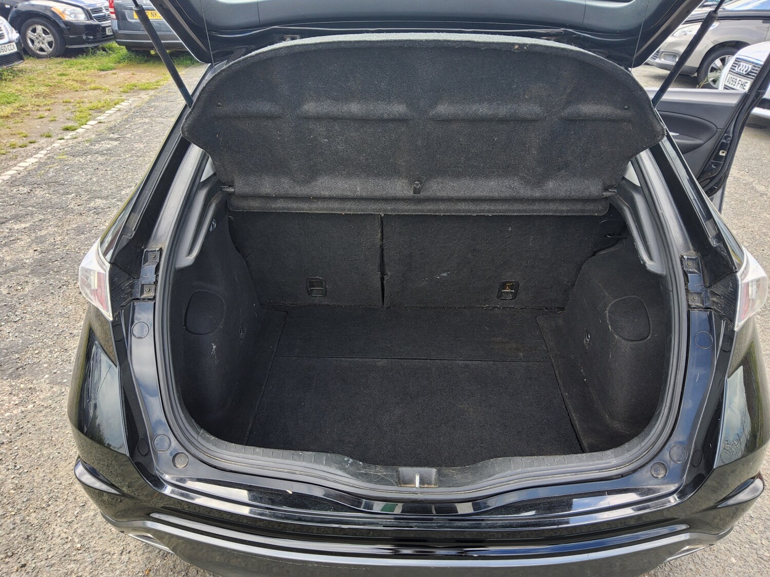 Used Honda Civic 2009 for sale - 76007393: Photo 11