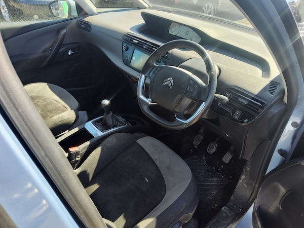 Used Citroen C4 Picasso 2013 for sale - 74259945: Photo 9