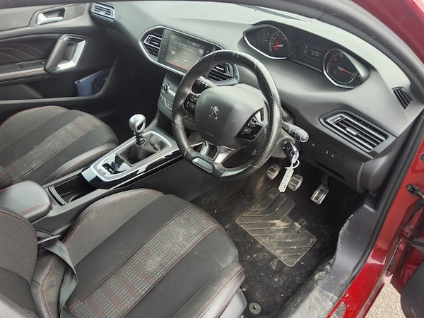 Used Peugeot 308 2016 for sale - 74868658: Photo 9
