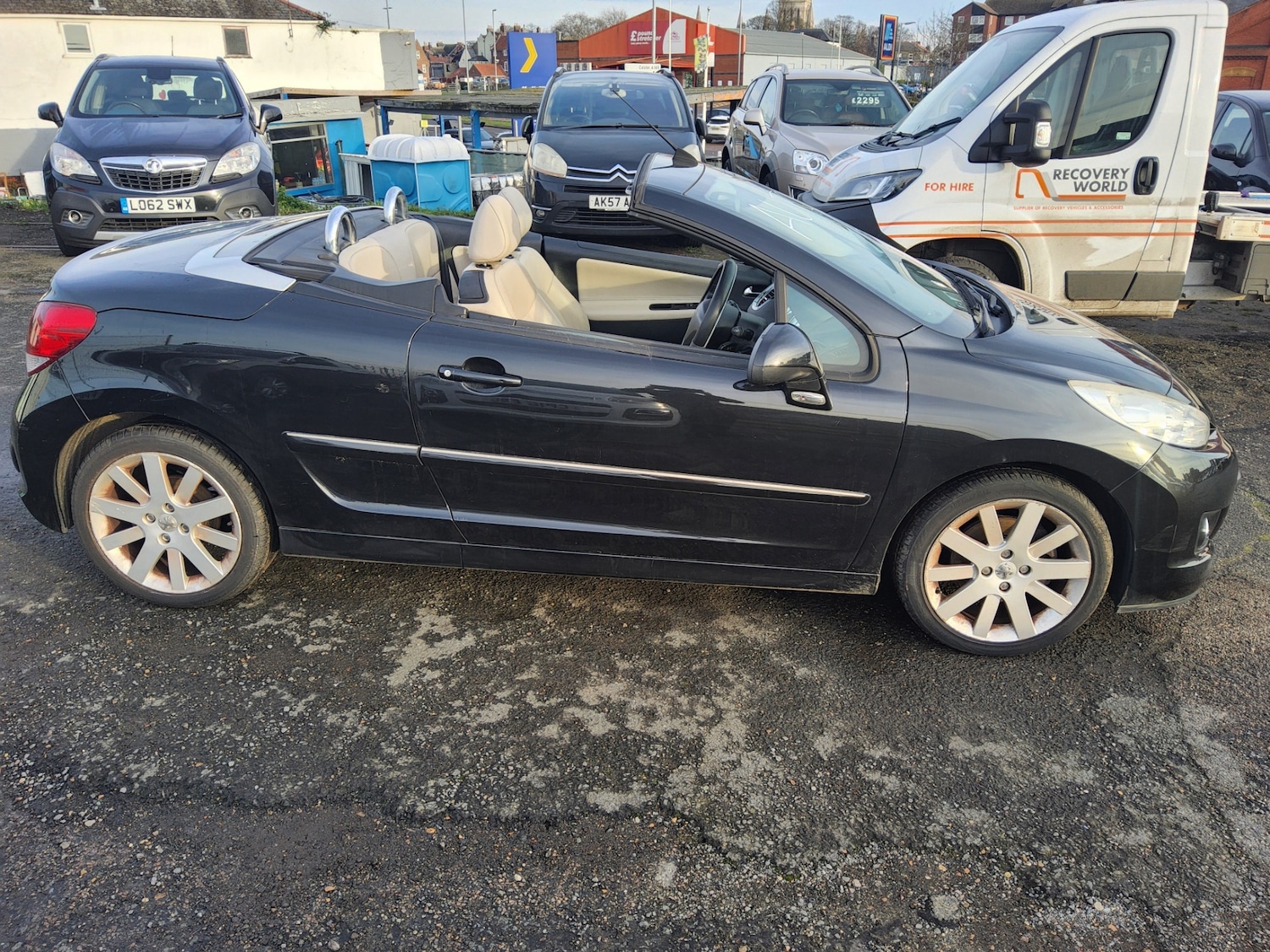 Used Peugeot 207 2010 for sale - 77271601: Photo 13