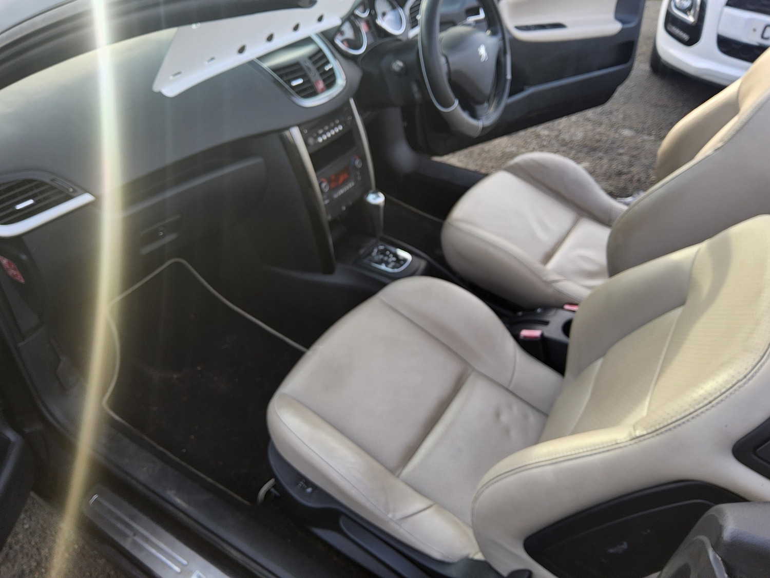 Used Peugeot 207 2010 for sale - 77271601: Photo 9