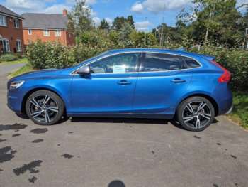 Used Volvo V40 2015 for sale - 75373811: Photo