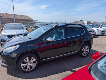 Used Peugeot 2008 2016 for sale - 79471160: Photo