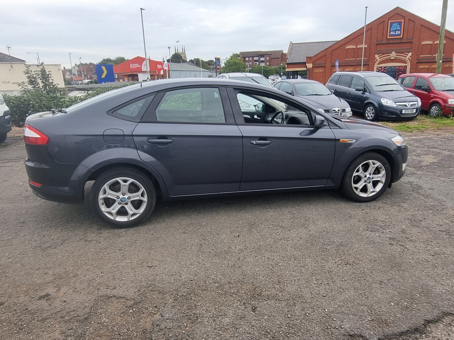 Used Ford Mondeo 2011 for sale - 77273990: Photo 8