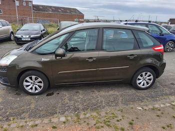 Used Citroen C4 Picasso 2010 for sale - 78777078: Photo