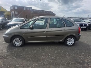 Used Citroen Xsara Picasso 2010 for sale - 78198872: Photo