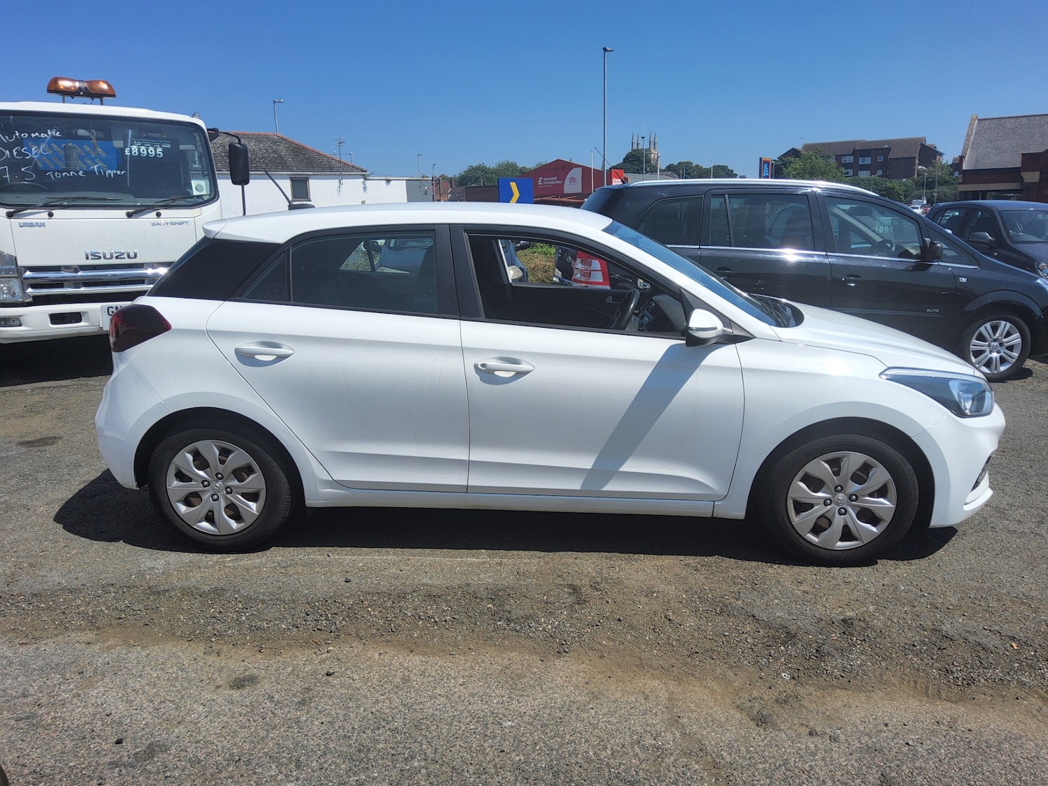Used Hyundai i20 2019 for sale - 77272618: Photo 3
