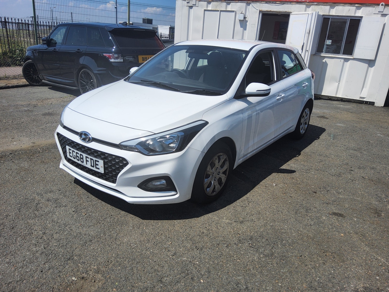 Used Hyundai i20 2019 for sale - 77272618: Photo 8