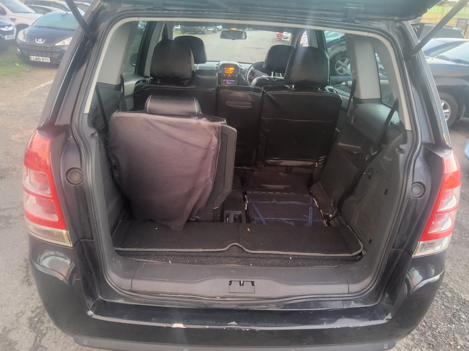 Used Vauxhall Zafira 2012 for sale - 77272627: Photo 11