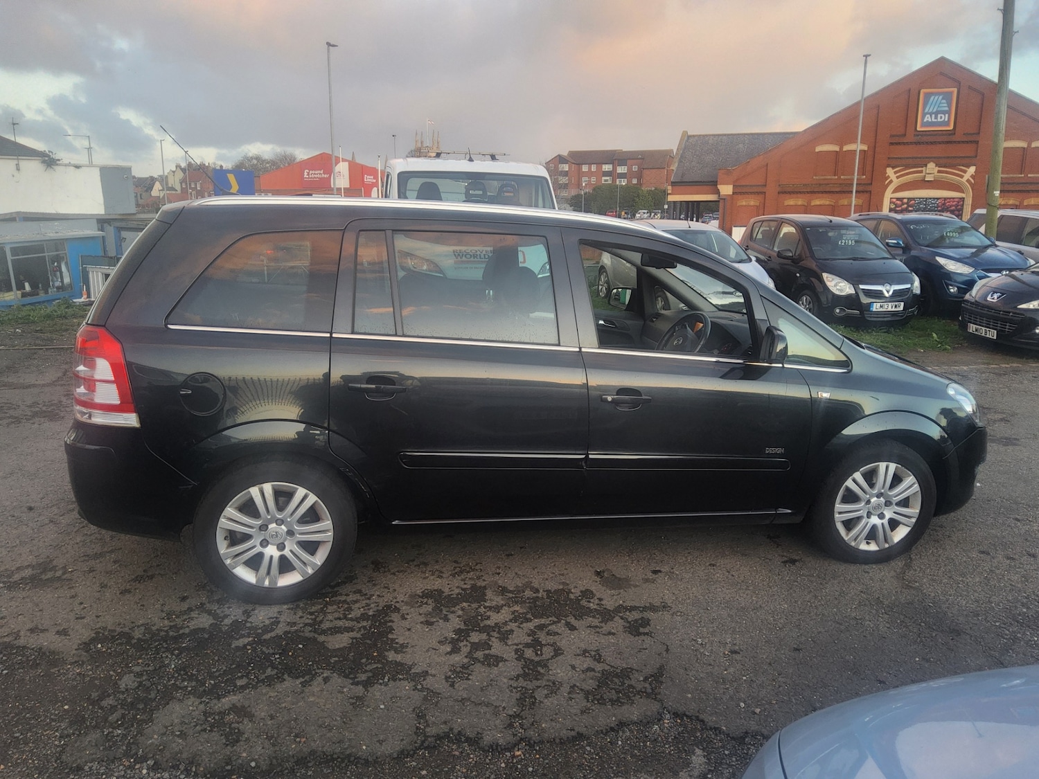 Used Vauxhall Zafira 2012 for sale - 77272627: Photo 8