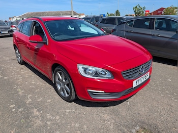 Used Volvo V60 2017 for sale - 79471159: Photo