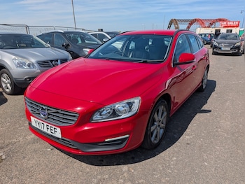 Used Volvo V60 2017 for sale - 79471159: Photo