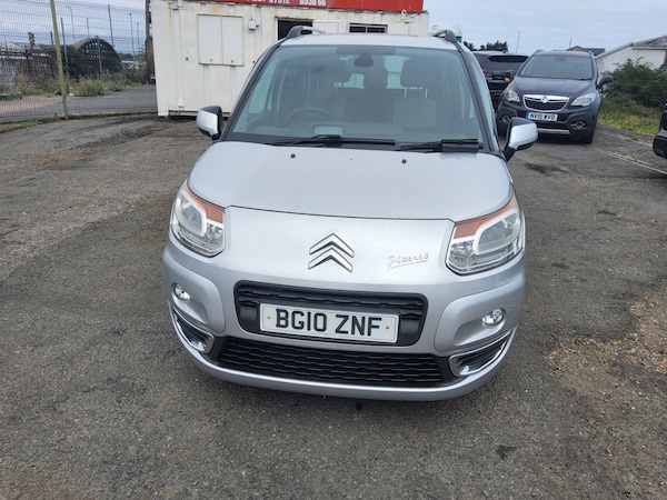 Used Citroen C3 Picasso 2010 for sale - 75616291: Photo 2