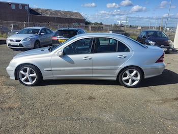 Used Mercedes-Benz C-Class 2006 for sale - 75932270: Photo