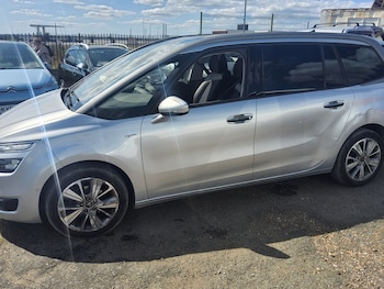 Used Citroen Grand C4 Picasso 2014 for sale - 79085108: Photo