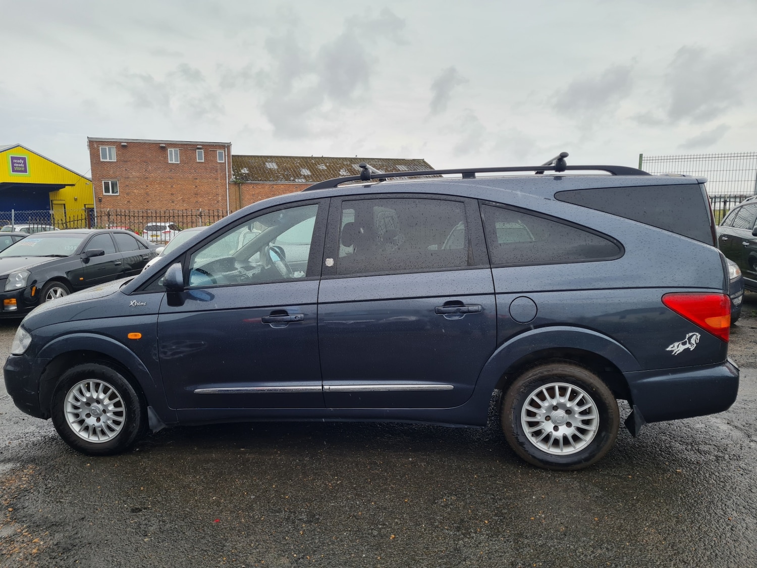 Used Ssangyong Turismo 2012 for sale - 77272674: Photo 4