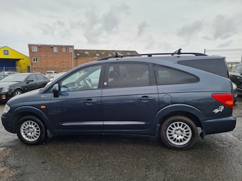 Used Ssangyong Turismo 2012 for sale - 77272674: Photo