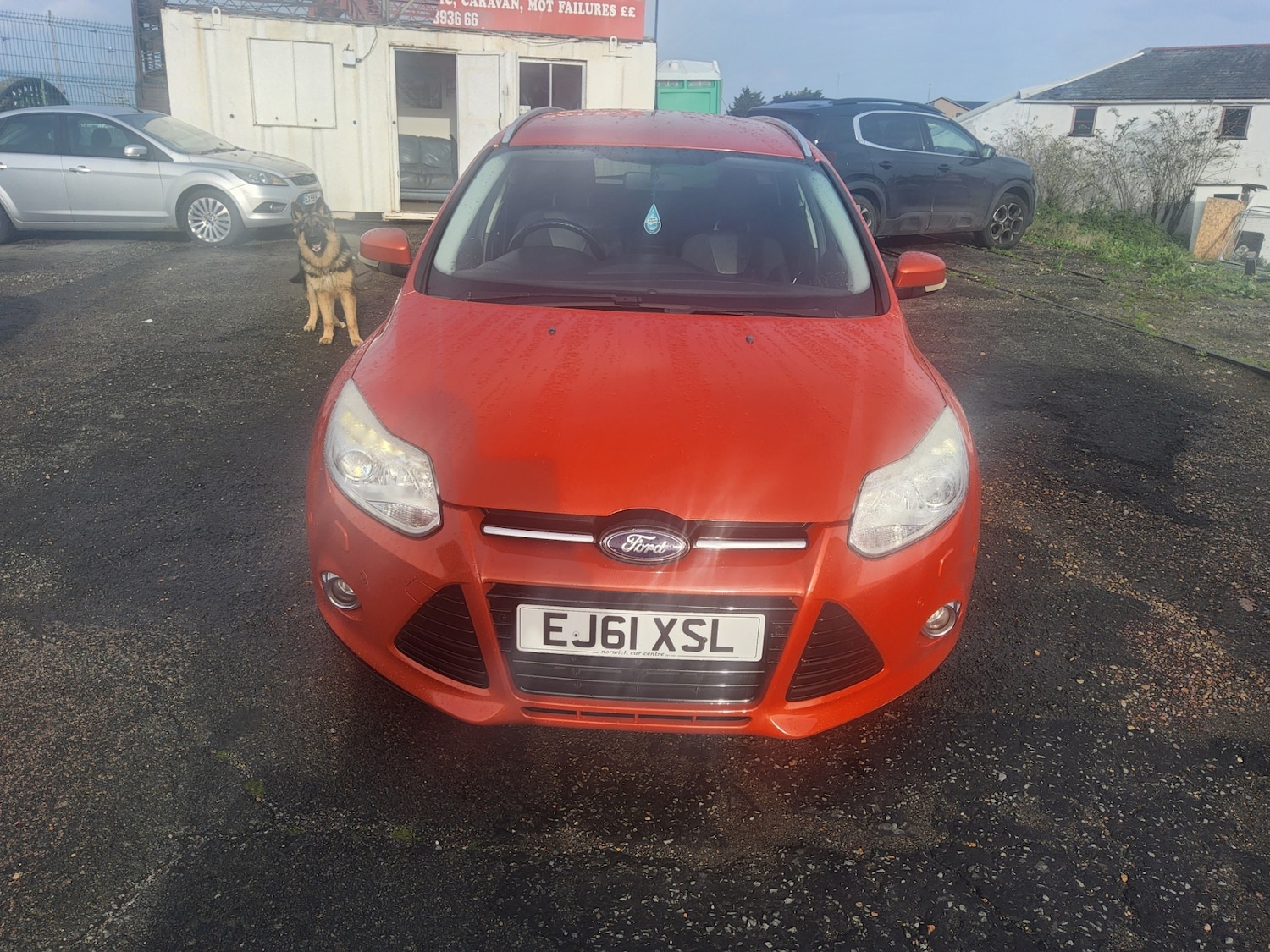 Used Ford Focus 2011 for sale - 76541510: Photo 2