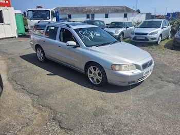 Used Volvo V70 2006 for sale - 77272630: Photo