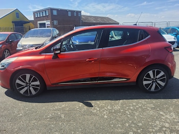 Used Renault Clio 2014 for sale - 79042924: Photo