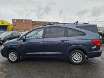 Used Ssangyong Rodius 2012 for sale - 68447815: Photo