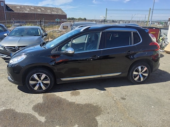 Used Peugeot 2008 2016 for sale - 79503581: Photo