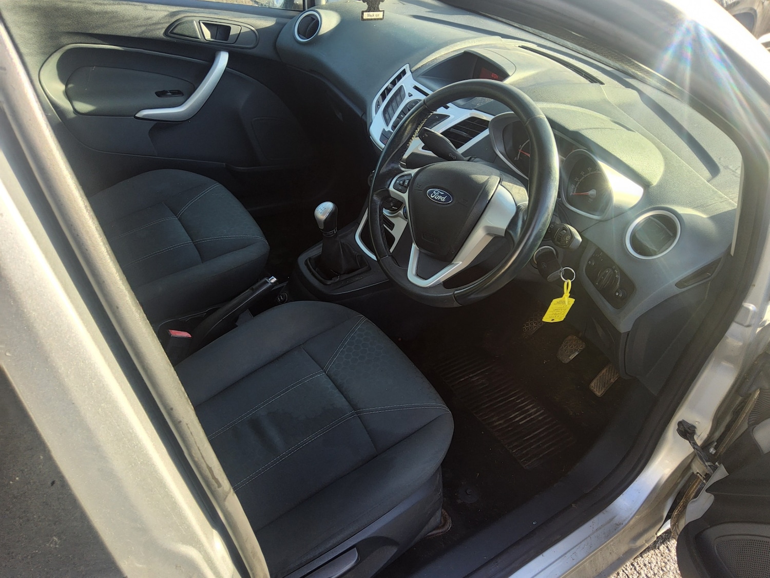 Used Ford Fiesta 2011 for sale - 76693018: Photo 9