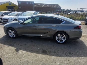 Used Vauxhall Insignia 2018 for sale - 79232117: Photo